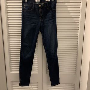 Frame Le High Skinny Jeans